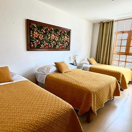 El Huerto Hostel Ика Екстериор снимка
