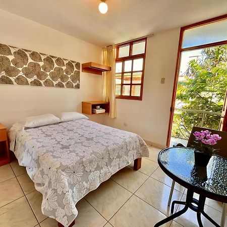 El Huerto Hostel Ика Екстериор снимка