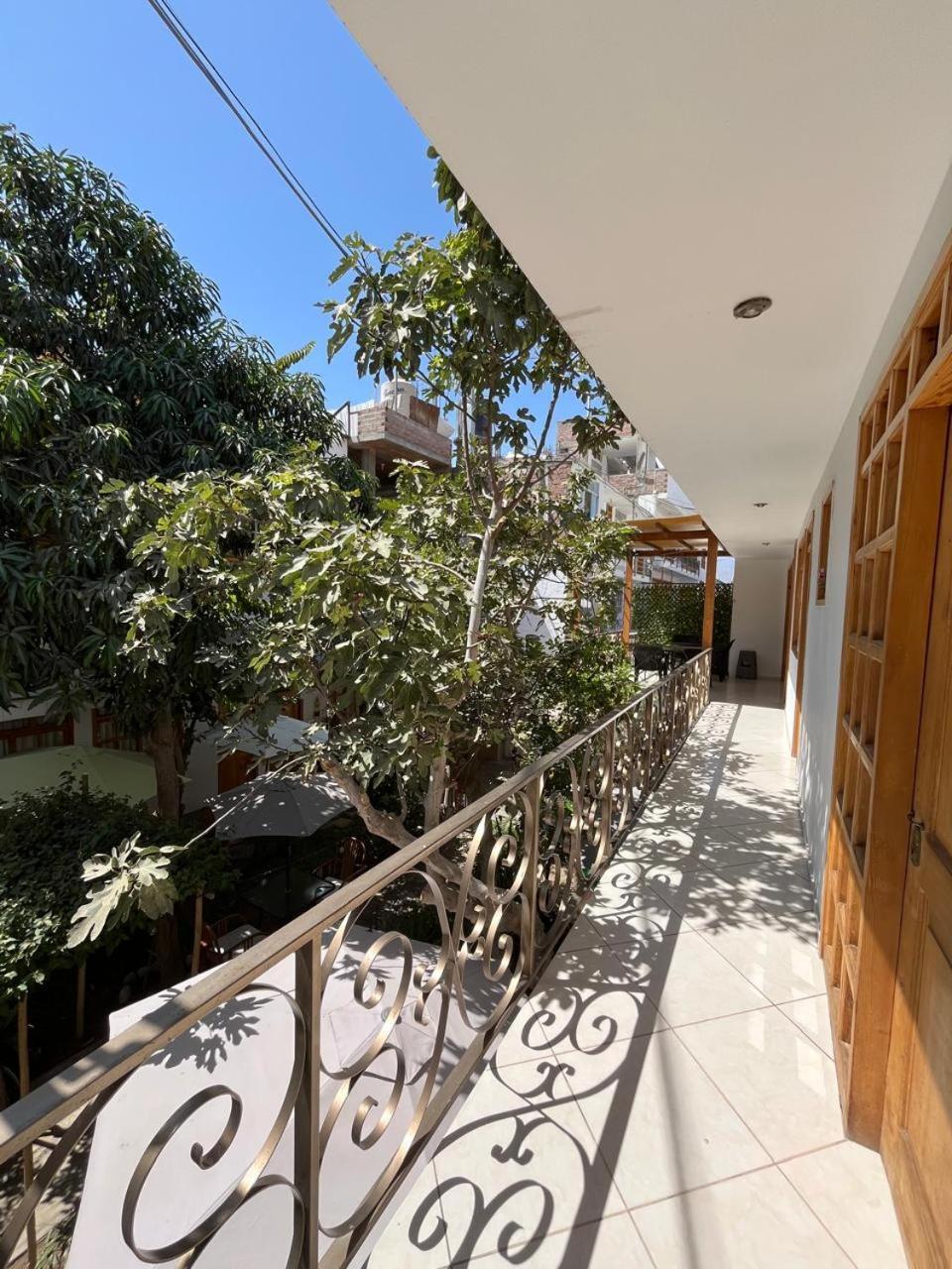 El Huerto Hostel Ика Екстериор снимка