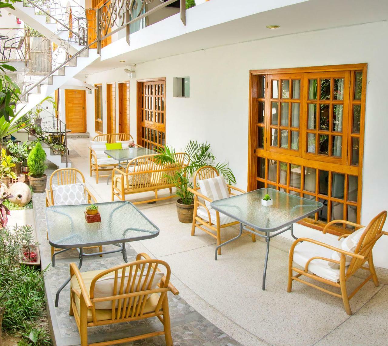 El Huerto Hostel Ика Екстериор снимка